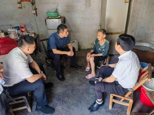 省农业农村厅联合学习教育省委第二督导组开展巩固拓展脱贫攻坚成果蹲点调研